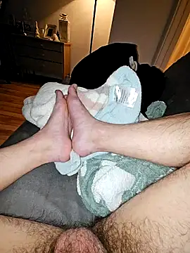 Snapshot of inkedboy7 chatting on December 19, 2024, 7:18 am inkedboy7 online show from December 19, 2024, 7:18 am