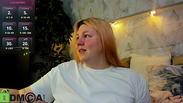 Snapshot of Ruth_Oliver chatting on October 29, 2025, 1:04 am Ruth Oliver online show from October 29, 2025, 1:04 am