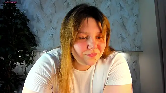 Ruth Oliver online show from April 4, 2026, 1:23 am