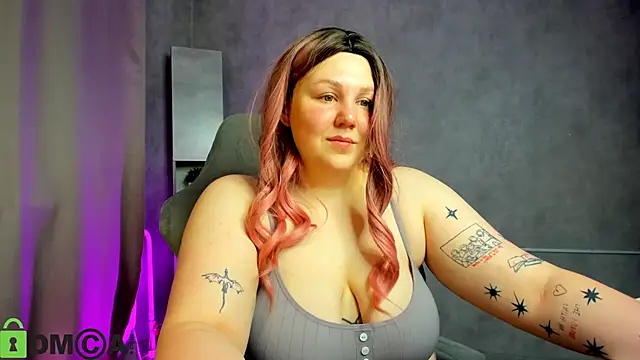 Snapshot of Ruth_Oliver chatting on December 5, 2025, 1:16 am Ruth Oliver online show from December 5, 2025, 1:16 am