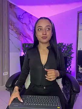 Snapshot of Ady_18 chatting on January 6, 2026, 7:07 pm Ady 18 online show from January 6, 2026, 7:07 pm