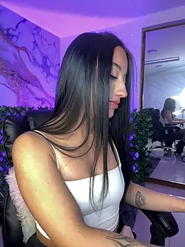 Snapshot of Ady_18 chatting on January 13, 2026, 7:40 pm Ady 18 online show from January 13, 2026, 7:40 pm