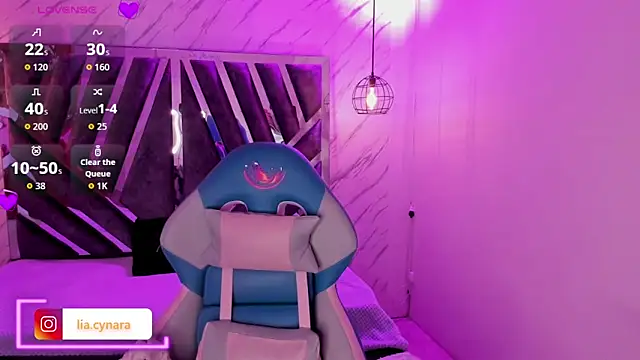 Queen perla  online show from September 27, 2025, 12:22 pm