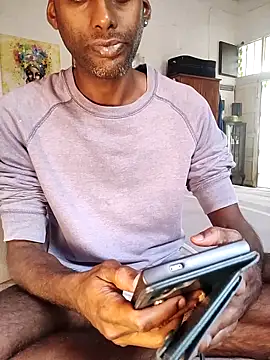 KeptupInosine online show from November 7, 2025, 1:04 pm