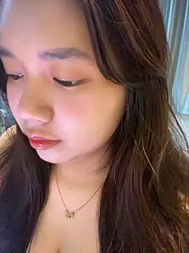 Hotellinh12 online show from September 29, 2025, 4:34 pm