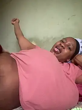 Snapshot of Chubbykarisma27 chatting on November 16, 2025, 8:19 am Chubbykarisma27 online show from November 16, 2025, 8:19 am