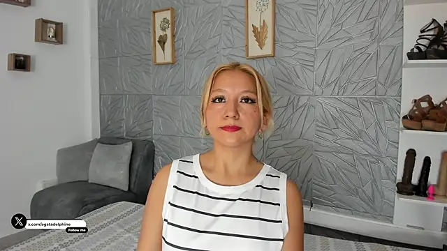 Snapshot of agatadelphine chatting on July 14, 2026, 1:28 pm agatadelphine online show from July 14, 2026, 1:28 pm