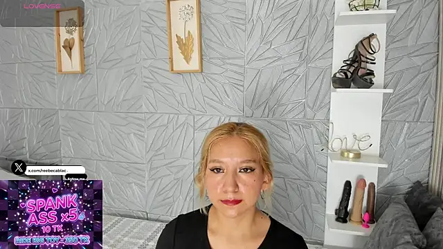 agatadelphine online show from April 7, 2026, 1:13 pm