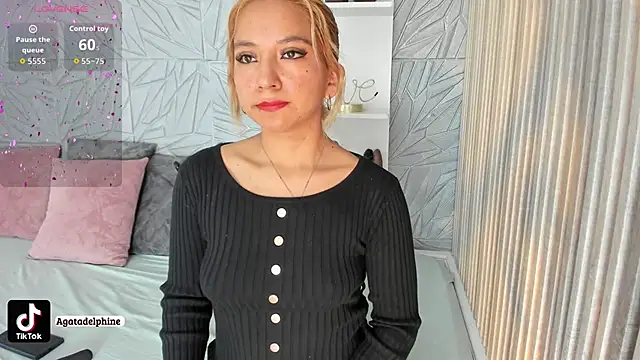 Snapshot of agatadelphine chatting on January 10, 2026, 1:50 pm agatadelphine online show from January 10, 2026, 1:50 pm