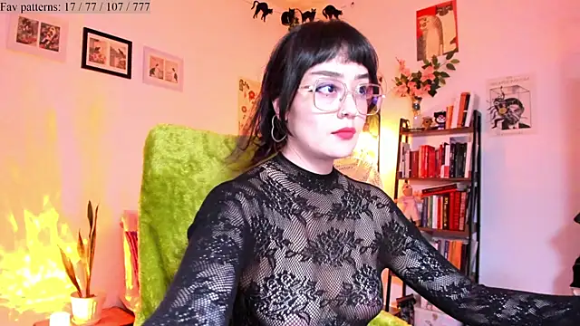 Snapshot of Conlosmichis chatting on January 9, 2026, 10:49 pm Conlosmichis online show from January 9, 2026, 10:49 pm