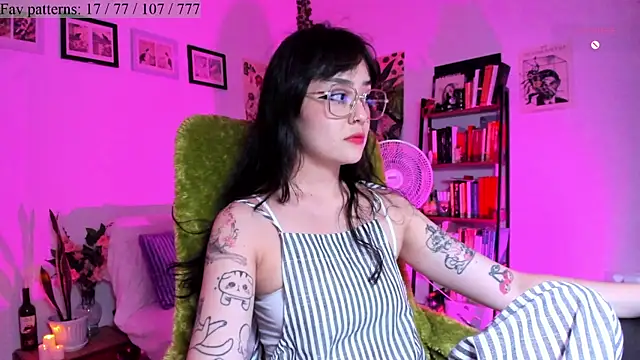 Snapshot of Conlosmichis chatting on October 22, 2025, 11:36 pm Conlosmichis online show from October 22, 2025, 11:36 pm