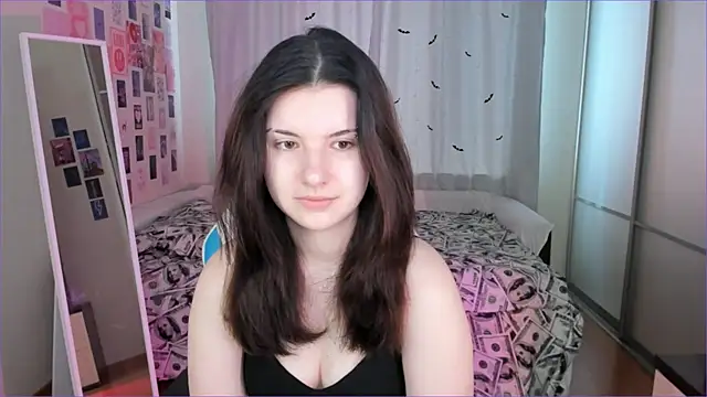 Snapshot of Vanessa_Verona chatting on May 25, 2026, 5:29 am Vanessa Verona online show from May 25, 2026, 5:29 am
