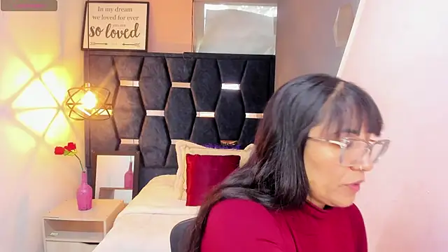 GiaFox  online show from October 23, 2025, 1:54 pm