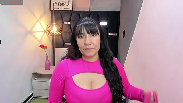 GiaFox  online show from November 6, 2025, 1:15 pm