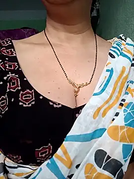 Rosy-B online show from February 5, 2026, 1:01 am