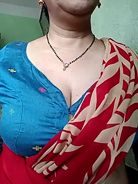 Snapshot of Rosy-B chatting on October 31, 2025, 12:40 am Rosy-B online show from October 31, 2025, 12:40 am