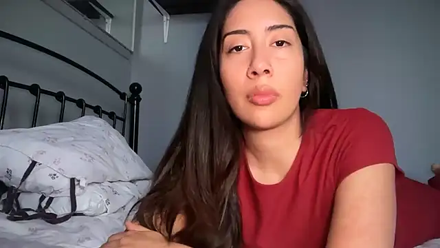 LorenaAnderson online show from May 10, 2026, 8:29 am