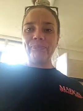 Snapshot of Off_the_Lesh chatting on December 17, 2025, 7:30 pm Off the Lesh online show from December 17, 2025, 7:30 pm