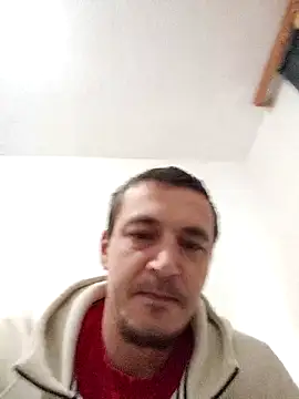 Snapshot of mayk18cm chatting on November 2, 2025, 9:14 am mayk18cm online show from November 2, 2025, 9:14 am