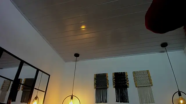 Snapshot of Sweet_camille chatting on February 6, 2026, 2:40 am Sweet camille online show from February 6, 2026, 2:40 am