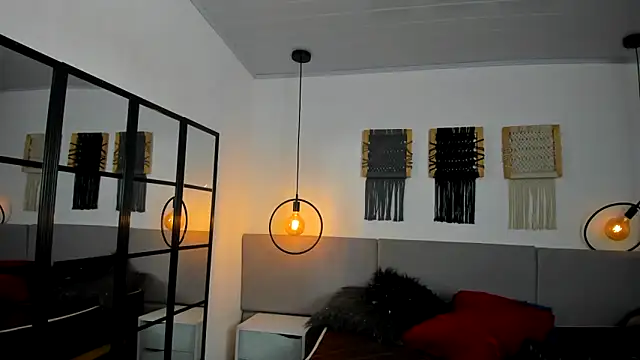 Snapshot of Sweet_camille chatting on November 15, 2025, 2:26 am Sweet camille online show from November 15, 2025, 2:26 am