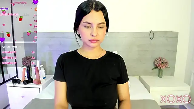 DulceColeman online show from June 10, 2026, 11:22 am