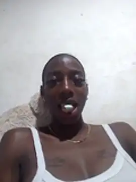 Snapshot of spicycouplex chatting on February 6, 2026, 3:24 am spicycouplex online show from February 6, 2026, 3:24 am