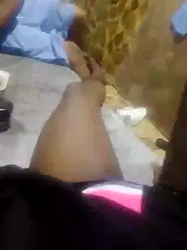 Snapshot of spicycouplex chatting on September 19, 2025, 3:21 am spicycouplex online show from September 19, 2025, 3:21 am