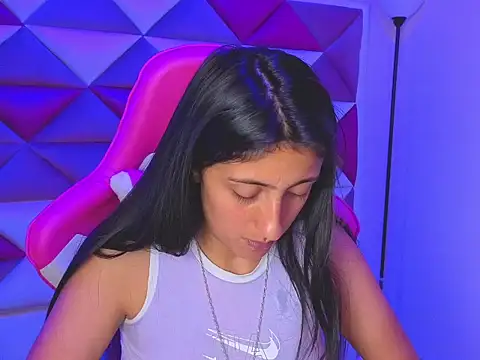 Cameron cutte online show from November 5, 2025, 8:12 pm