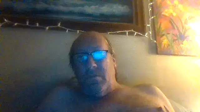 Snapshot of hornyrich69 chatting on January 13, 2025, 3:34 am hornyrich69 online show from January 13, 2025, 3:34 am