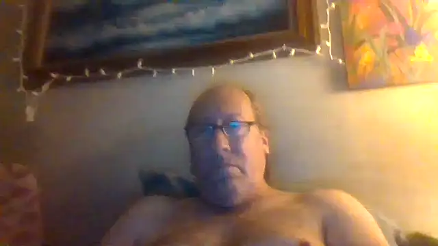 Snapshot of hornyrich69 chatting on January 1, 2025, 4:50 am hornyrich69 online show from January 1, 2025, 4:50 am