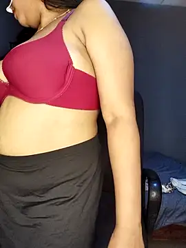 Snapshot of Loveshash1 chatting on February 9, 2026, 2:09 am Loveshash1 online show from February 9, 2026, 2:09 am