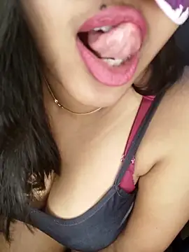 Snapshot of Loveshash1 chatting on September 24, 2025, 10:00 am Loveshash1 online show from September 24, 2025, 10:00 am