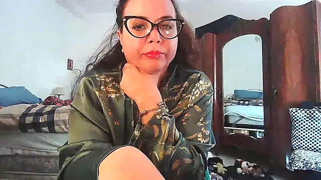 AliceBehind online show from March 28, 2026, 2:51 pm