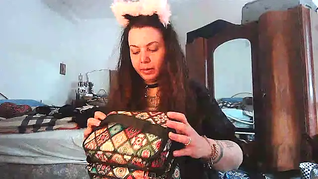 AliceBehind online show from March 22, 2026, 2:18 pm