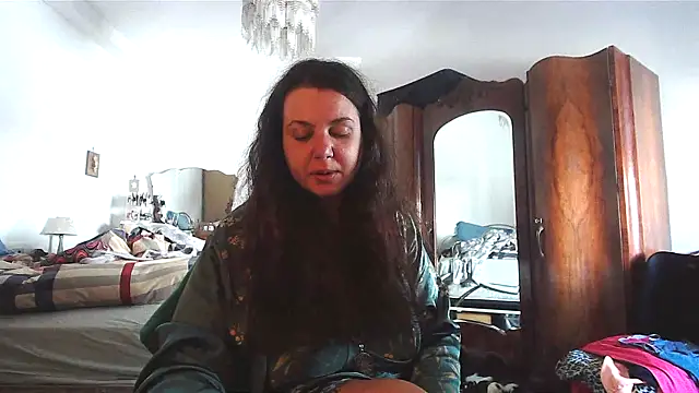 AliceBehind online show from March 30, 2026, 8:27 am