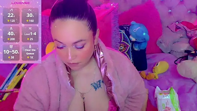 Snapshot of martina_bk chatting on February 12, 2025, 6:08 am martina bk online show from February 12, 2025, 6:08 am