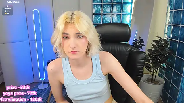 Mia Cheers online show from March 20, 2025, 4:53 pm