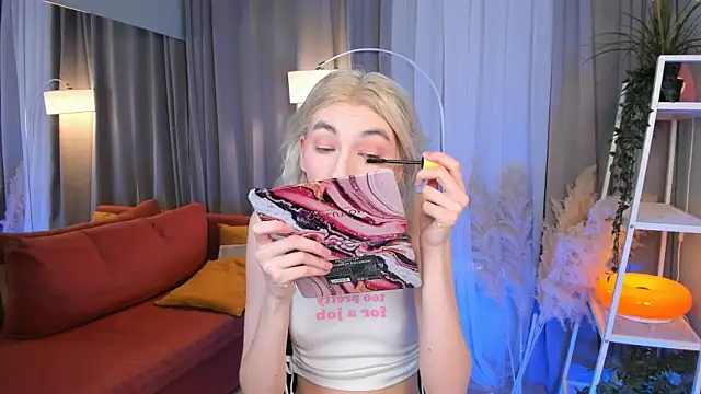 Mia Cheers online show from March 9, 2025, 1:59 pm