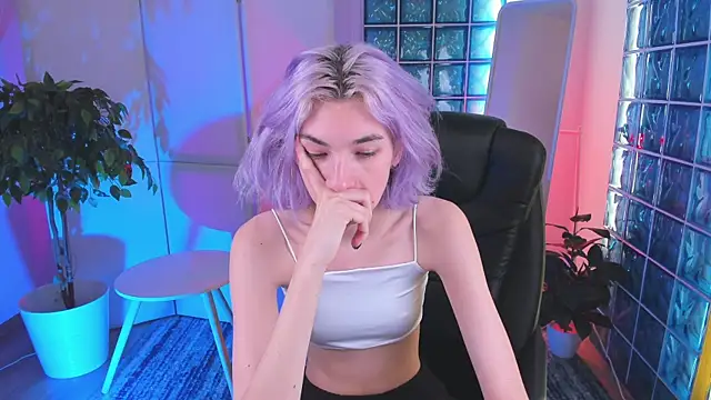 Mia Cheers online show from September 14, 2025, 3:01 pm