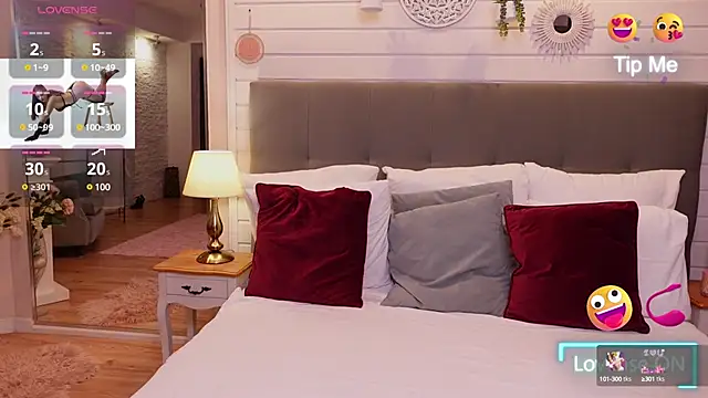 Snapshot of LinaReese chatting on March 18, 2025, 9:45 am LinaReese online show from March 18, 2025, 9:45 am