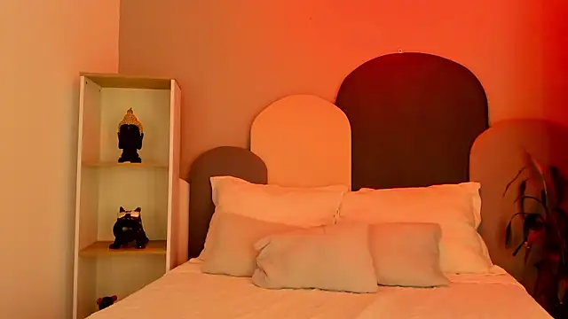 TaraCarson online show from February 25, 2026, 2:45 am