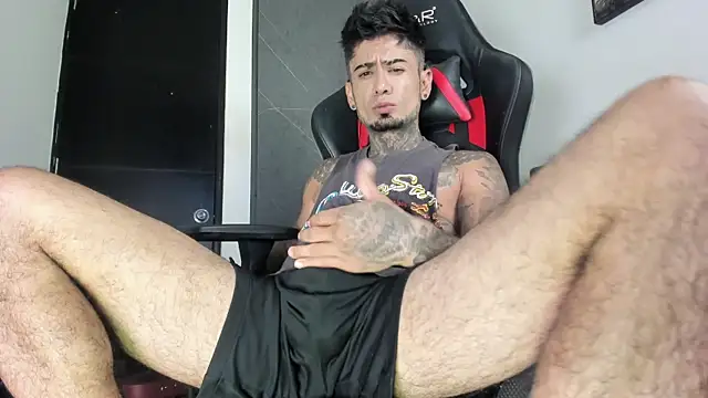 sergiio mesa27 online show from December 17, 2025, 12:10 pm