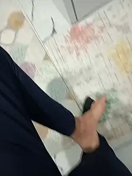 Kurtsikicixh online show from October 31, 2025, 2:19 am