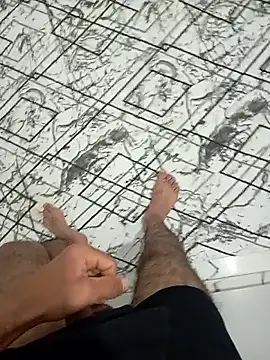 Kurtsikicixh online show from December 14, 2025, 12:50 am