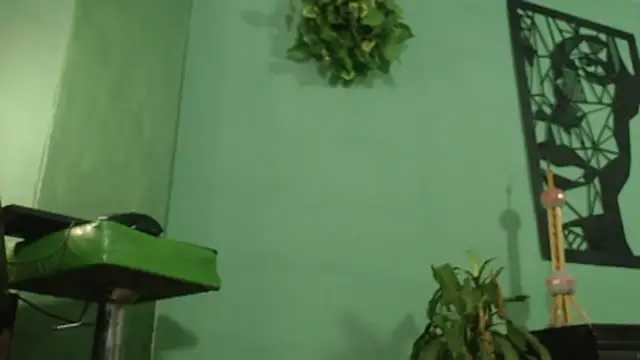 Snapshot of thirstymoonxx chatting on January 14, 2026, 3:43 am thirstymoonxx online show from January 14, 2026, 3:43 am