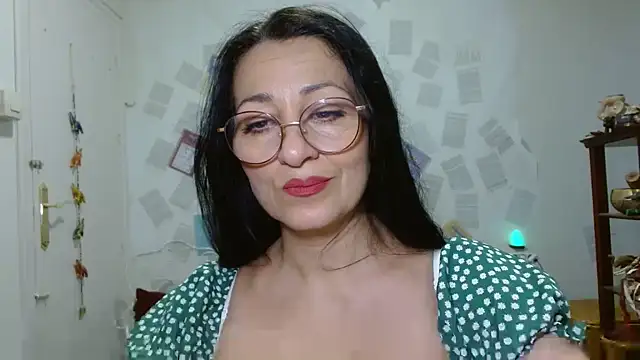 Snapshot of KeisyNeonX chatting on June 8, 2026, 5:24 pm KeisyNeonX online show from June 8, 2026, 5:24 pm