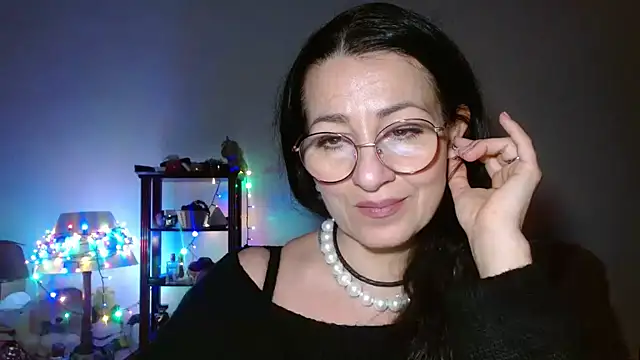 KeisyNeonX online show from February 9, 2026, 8:18 pm