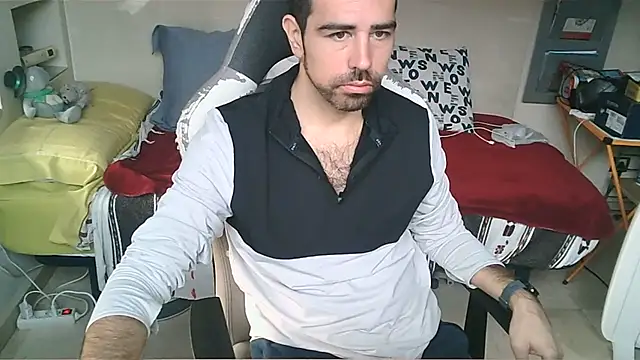 Snapshot of galaudin_3x_ chatting on February 24, 2025, 7:33 am galaudin 3x online show from February 24, 2025, 7:33 am