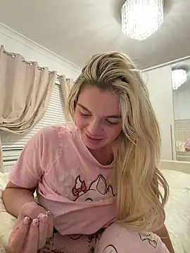 IrishTeenBarbie69 online show from June 10, 2026, 9:38 pm